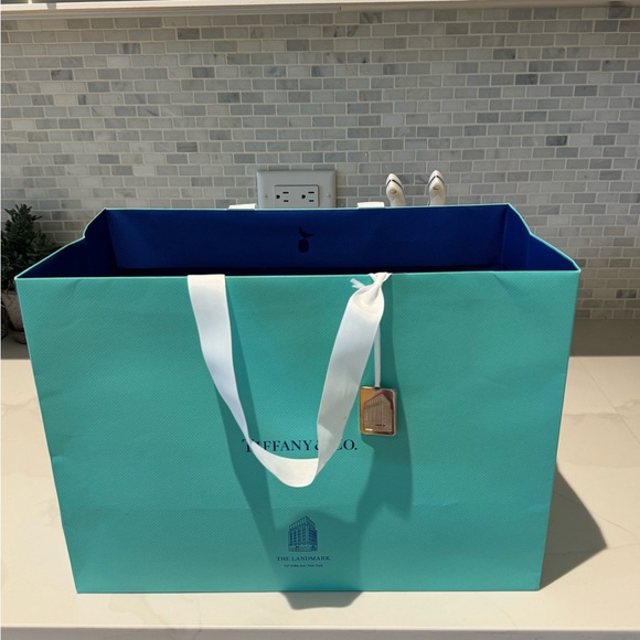 Tiffany The Landmark Bag and Silver Tag Ornament - Picture 5 of 5